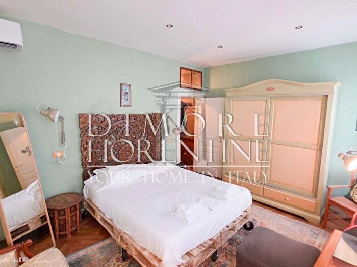 Appartamento quadrilocale in affitto in Via del Leone, San Frediano, Firenze