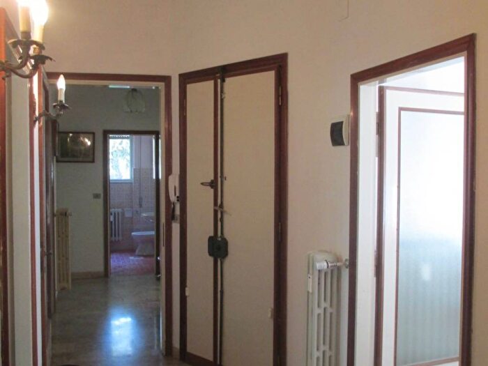 Appartamento con 5 locali in affitto in Via Pietro Pancrazi, Coverciano, Firenze
