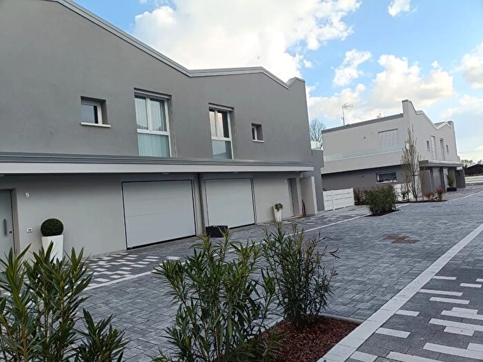 Casa quadrilocale in vendita in Via dei Tigli, Abano Terme