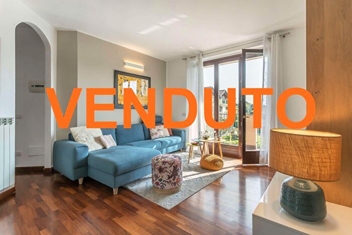 Appartamento trilocale in vendita in Via delle Robinie b, Busnago