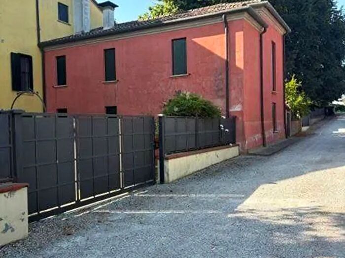 Casa quadrilocale in vendita in Vigarano Mainarda