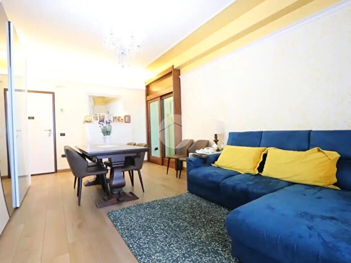 Appartamento quadrilocale in vendita in Via Tasso, Tortoreto