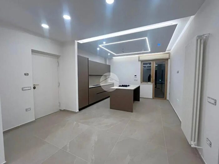 Appartamento trilocale in vendita in Via Alessandro Volta, Volla