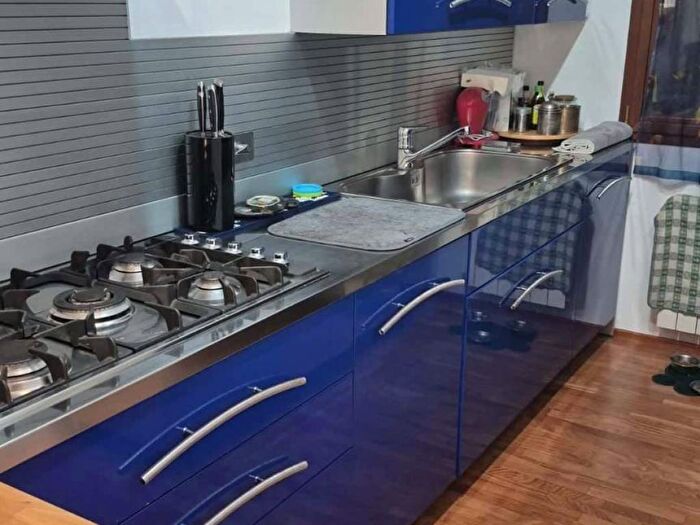 Appartamento trilocale in affitto in Via Paolo Bovi Campeggi, Saffi, Bologna