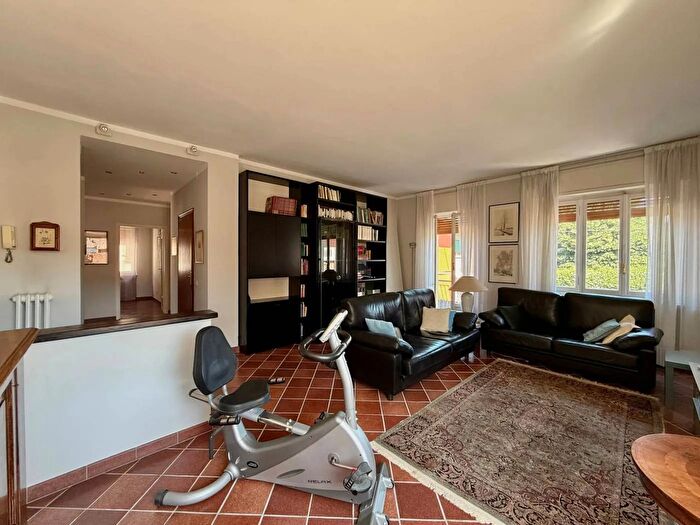 Appartamento con 5 locali in vendita in Via Andrea Piumatti Sanfre, Sanfre