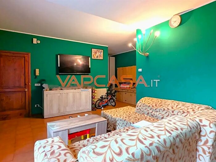 Appartamento trilocale in vendita in Via Vittorio Veneto, Verdellino