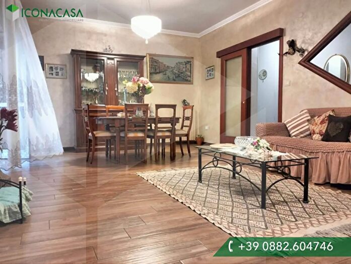 Appartamento trilocale in vendita in Via Giulio Cesare b, San Severo