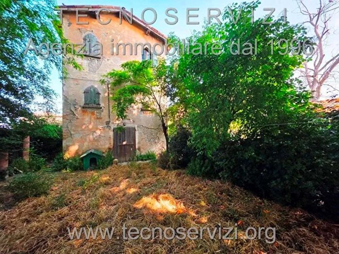 Casa con 5 locali in vendita in Savignano Sul Panaro