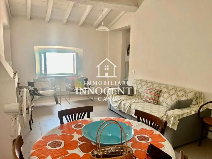 Appartamento trilocale in vendita in a Palestro, Massa