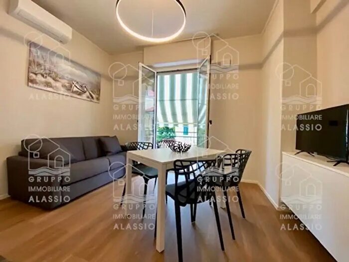 Appartamento bilocale in affitto in Via Vercelli, Laigueglia