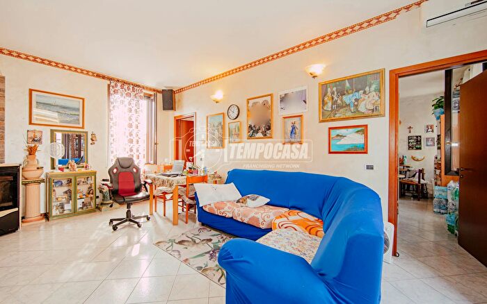 Appartamento trilocale in vendita in Via San Giacomo, Vigevano