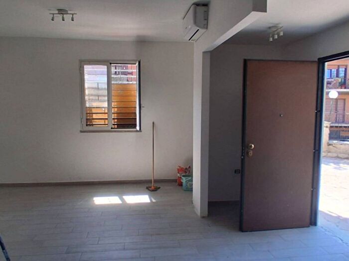 Appartamento monolocale in affitto in Via Motta Camastra, Rocca Cencia, Roma