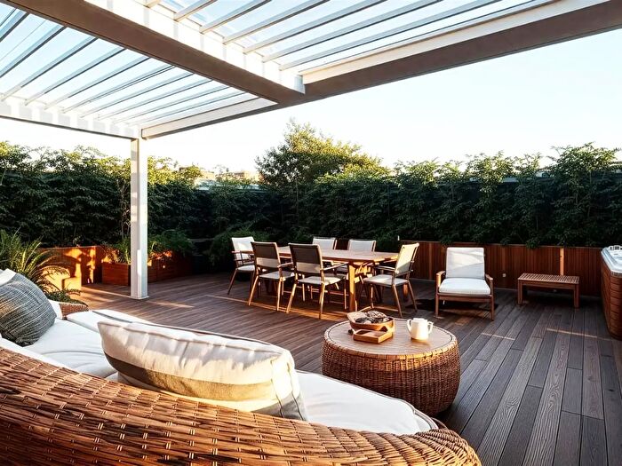 Appartamento con 5 locali in vendita in Firenze