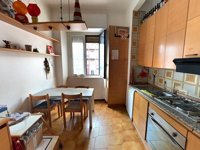 Appartamento trilocale in affitto in Via Nicola Antonio Porpora, Città Studi, Milano