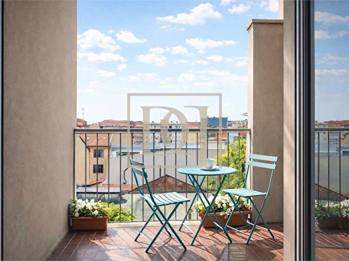Appartamento quadrilocale in affitto in Via Cadore, Cadore, Milano