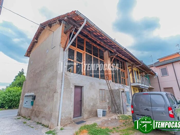 Casa bilocale in vendita in Via Brughiera, Bareggio