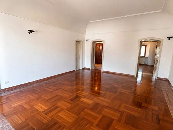 Appartamento quadrilocale in affitto in Corso di Porta Ticinese, Milano