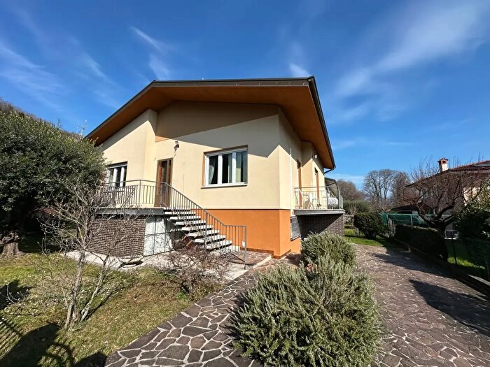 Casa con 5 locali in vendita in Gorizia