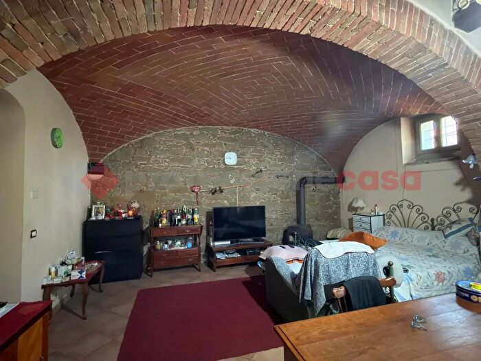 Casa con 11 locali in vendita in Monte San Savino Via Aretina, Monte San Savino