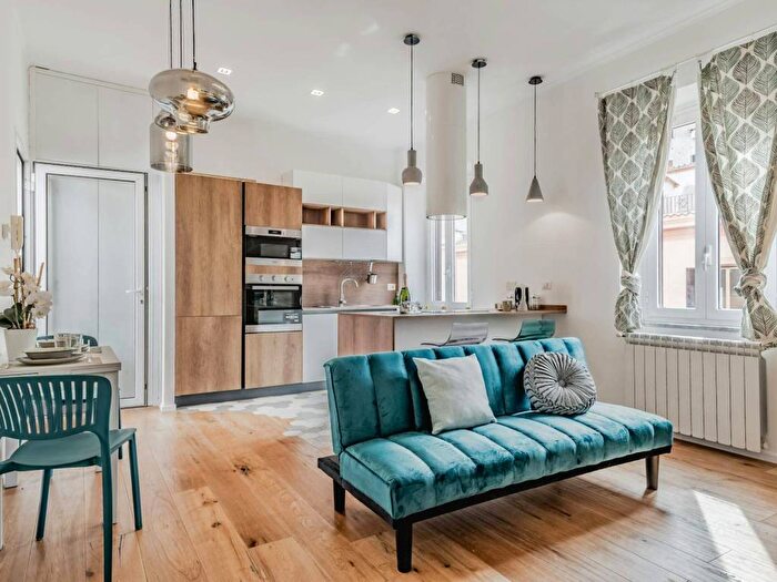 Appartamento trilocale in affitto in Via Gabrio Serbelloni, Torpignattara, Roma