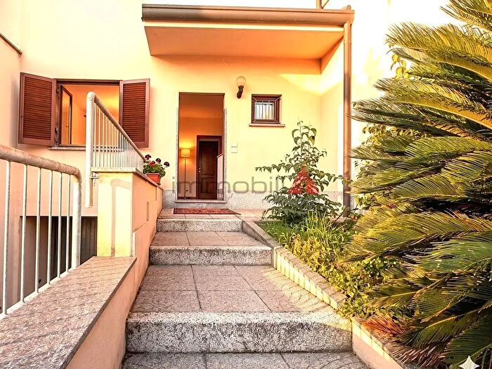 Casa trilocale in vendita in Carugate