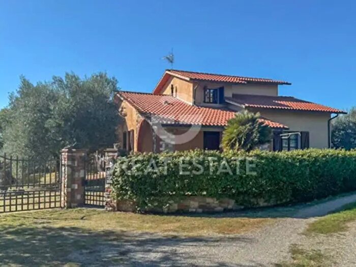 Casa con 6 locali in vendita in Strada Vicinale Caposodo, Citta Della Pieve