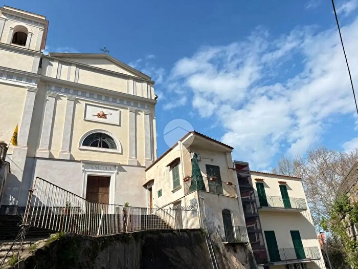 Appartamento trilocale in vendita in Via Privati, Castellammare Di Stabia