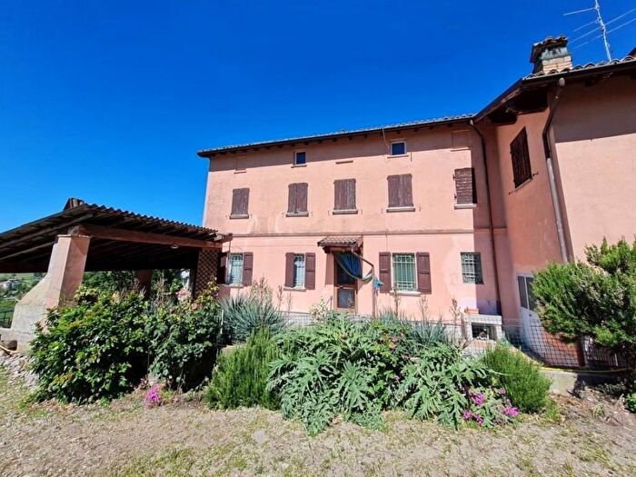 Casa con 6 locali in affitto in Frazione Soriasco, Soriasco, Santa Maria della Versa