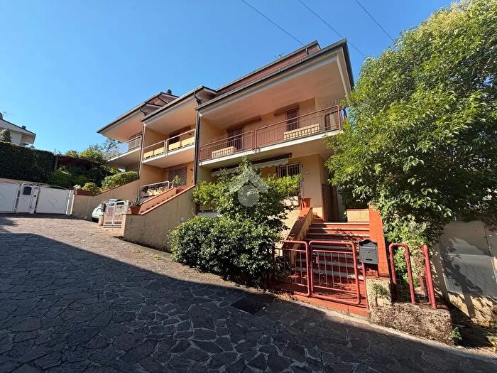 Casa con 5 locali in vendita in Via l Cherubini, Montecatini Terme