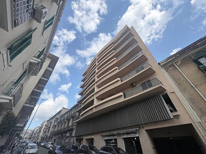 Appartamento bilocale in affitto in Via Manzoni, Giostra, Messina