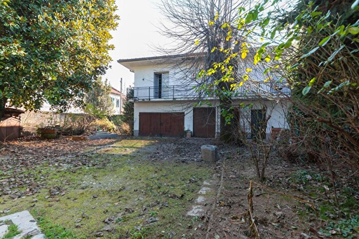 Casa trilocale in vendita in Via San Martino, Castano Primo