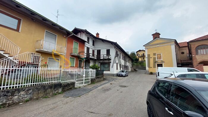 Casa trilocale in affitto in Frazione Vagliumina, Graglia