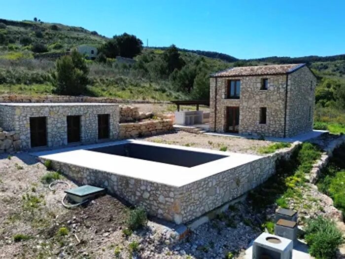 Casa quadrilocale in vendita in Contrada Compilato, Castellammare Del Golfo