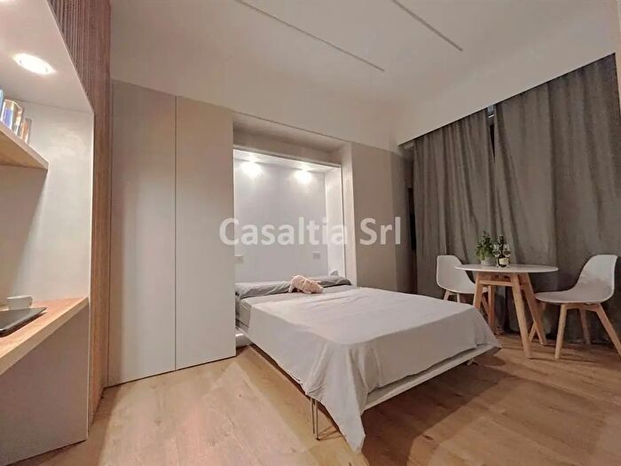 Appartamento bilocale in vendita in Via della Martinella, Milano