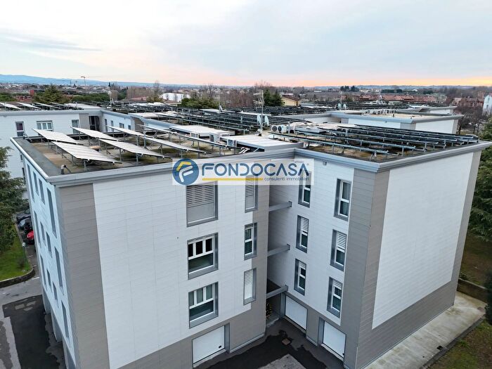 Appartamento con 6 locali in vendita in Via Venezia, Desenzano Del Garda