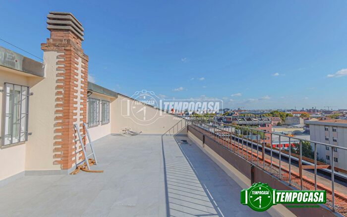 Appartamento quadrilocale in vendita in Via dei Cignoli, Milano