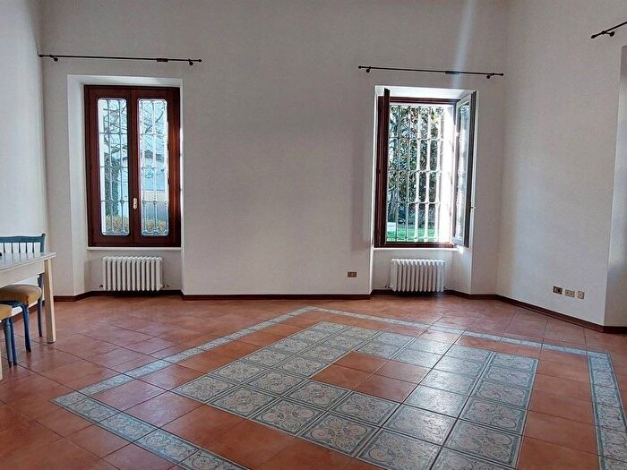 Appartamento con 6 locali in affitto in Via Bartolomeo Zucchi, Centro Storico, Monza