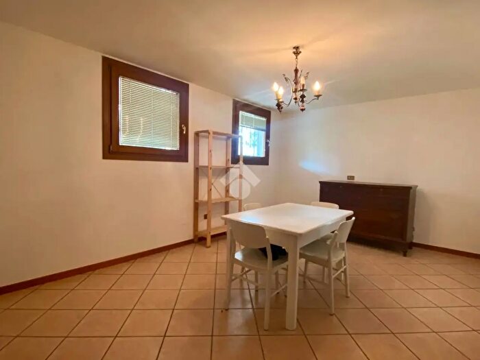 Appartamento trilocale in affitto in Via MBuonarroti, Albignasego