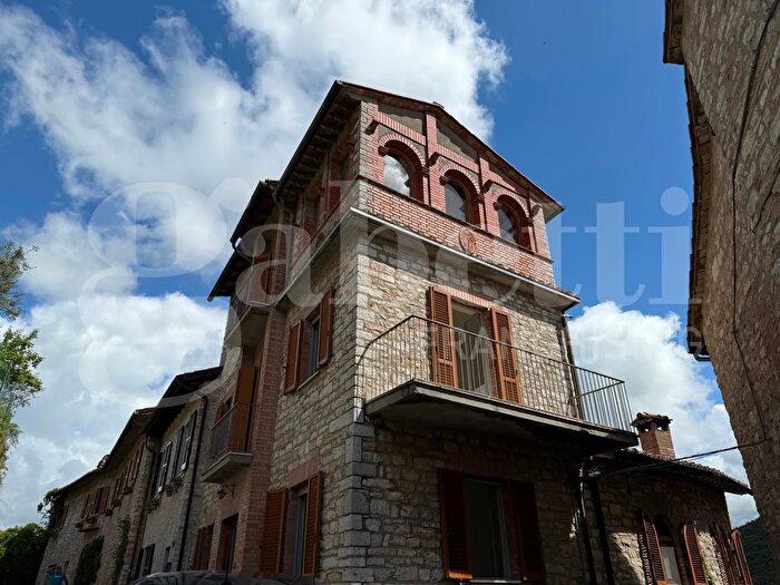 Appartamento con 5 locali in affitto in Via della Corgna, Corciano