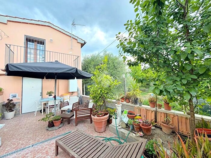 Casa quadrilocale in vendita in Via Casini, Montemurlo