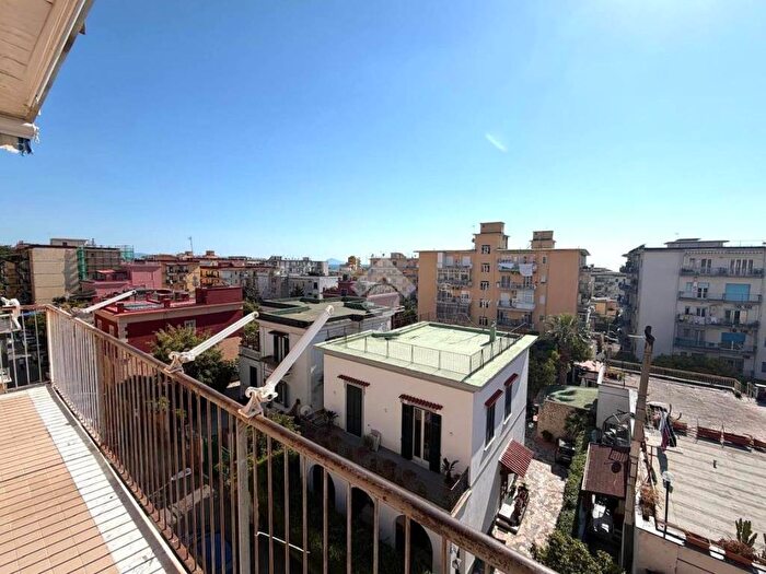 Appartamento trilocale in affitto in Via cristoforo colombo, Portici
