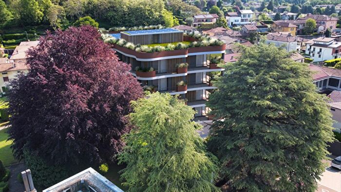 Appartamento trilocale in vendita in Via Mazzini, Cisano Bergamasco