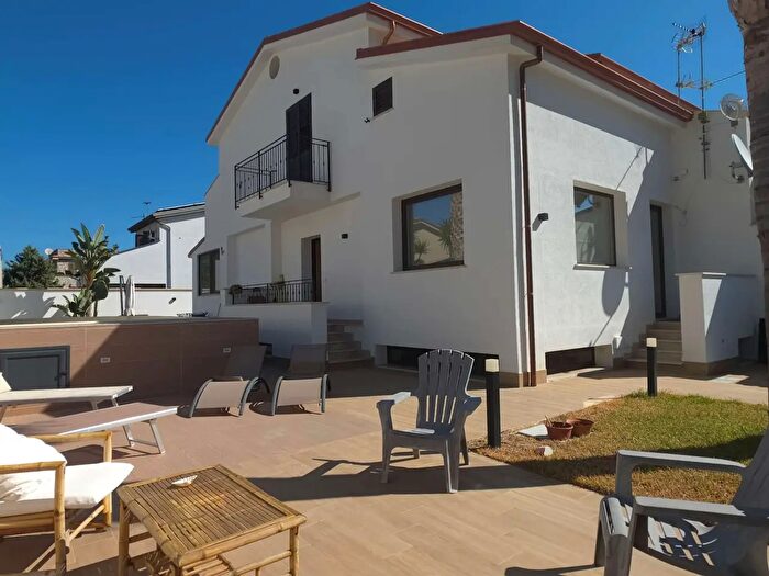 Casa con 5 locali in vendita in Via Don Gnocchi, Carini
