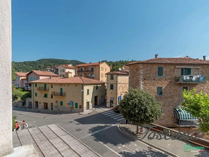 Appartamento trilocale in vendita in Monterotondo Marittimo
