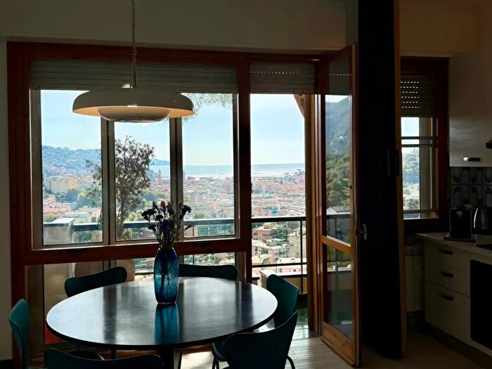 Appartamento bilocale in affitto in Via Castellino per San Quirico, Rapallo