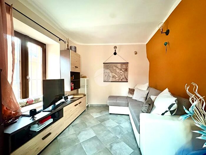 Casa quadrilocale in vendita in Via Principe della Cisterna, Reano