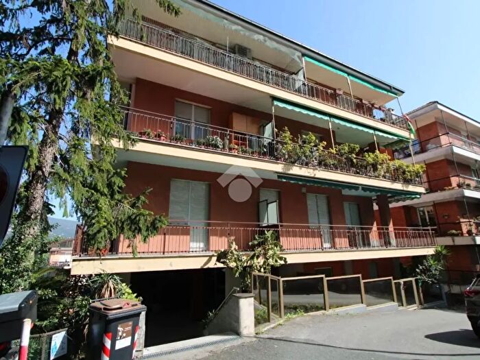 Appartamento trilocale in vendita in Viale Adolfo E Adelina Devoto, Chiavari