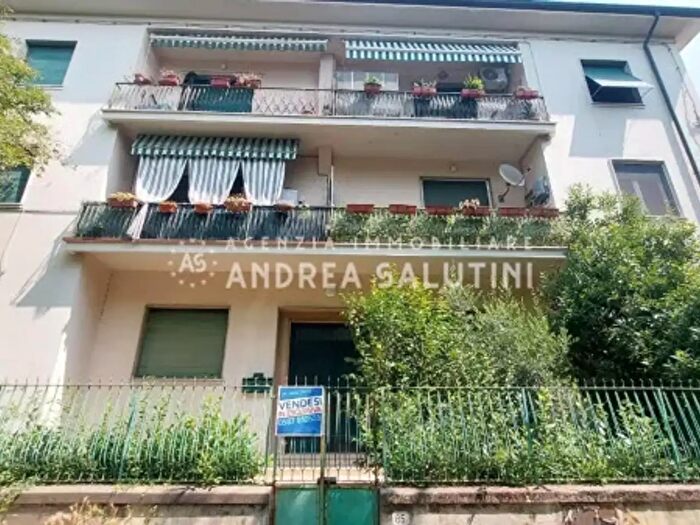 Appartamento quadrilocale in vendita in Viale IV Novembre, Pontedera