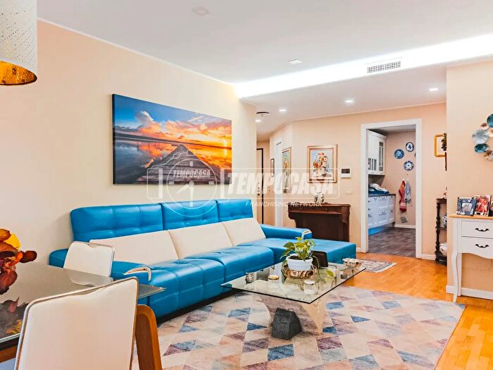 Appartamento quadrilocale in vendita in Via Caduti in Missione di Pace Grif, Milano