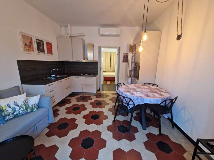 Appartamento bilocale in affitto in Via Tullo Massarani, Lodi Brenta, Milano